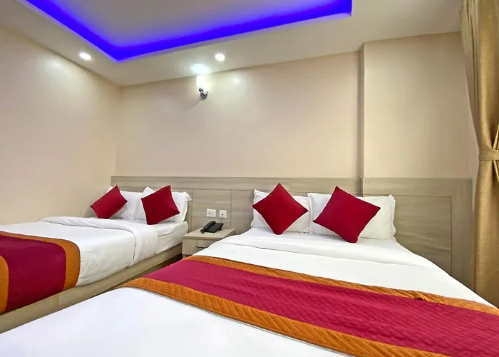 Aaradhya Hotel
