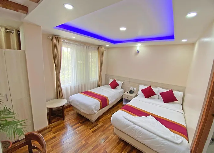 Aaradhya Hotel